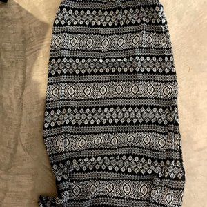 Long black and white boho skirt!
